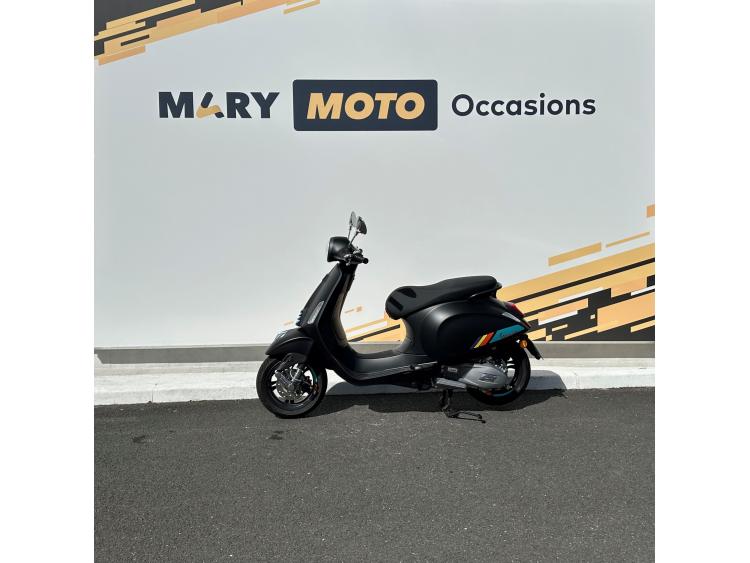 VESPA PRIMAVERA 125