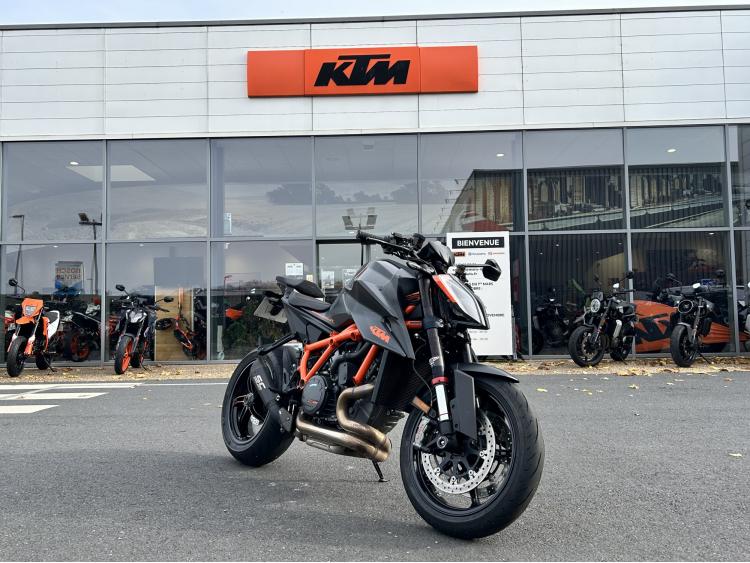 KTM 1290 SUPER DUKE R