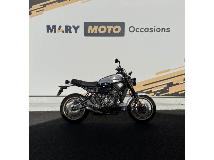 YAMAHA XSR 700 XTRIBUTE