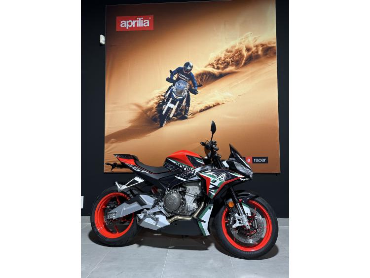 APRILIA TUONO 660