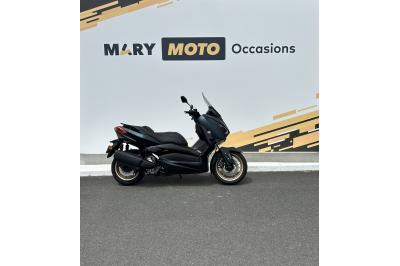 YAMAHA XMAX 300 Tech Max