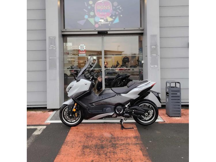 YAMAHA XP T-MAX 560 TECH MAX